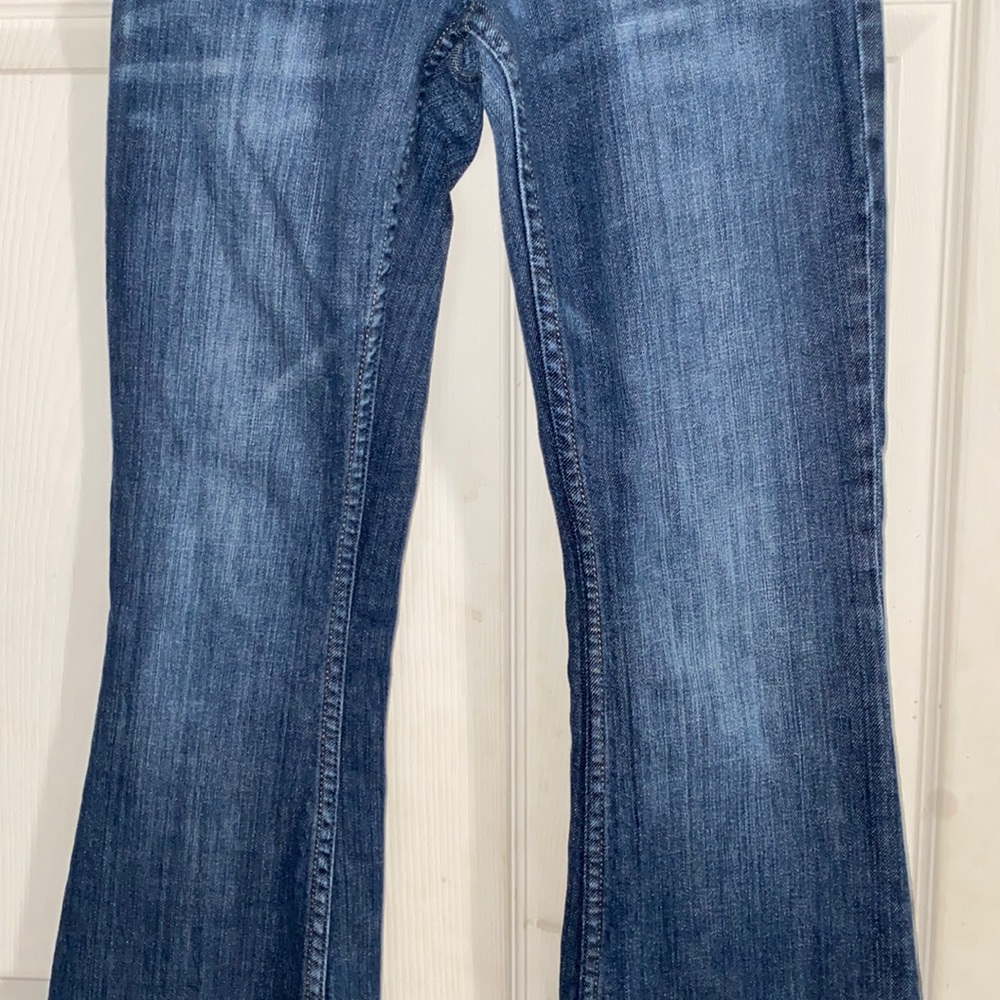 American Eagle low rise boot cut jeans🔴 - Picture 3 of 8